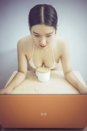 av在线播放一区二区三区_BD免费观看