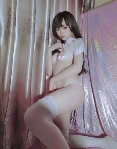 女生捂裆的爆笑场面_BD国语超清在线观看